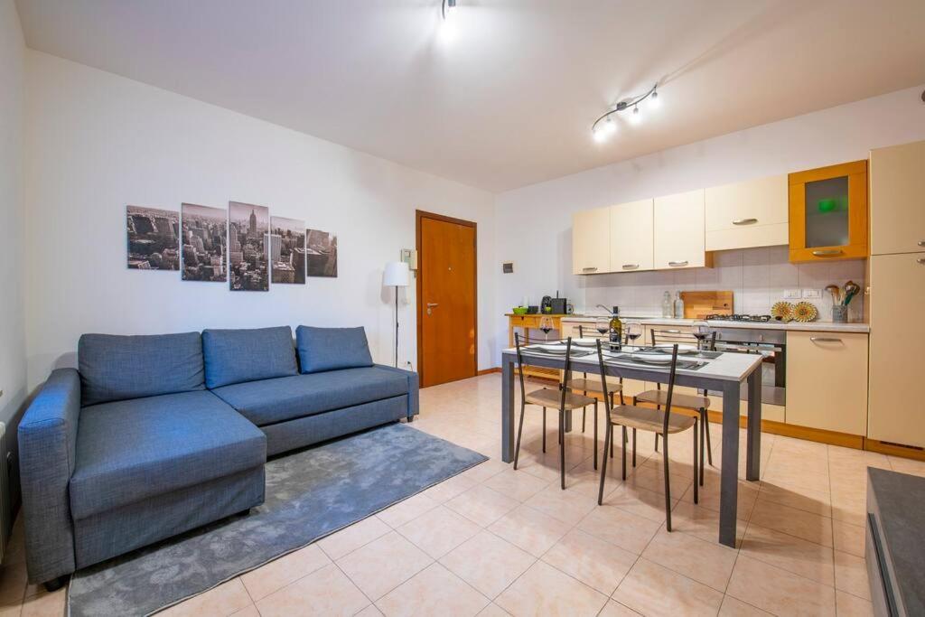 Verona - Fierhaus - Garage & Wifi ภายนอก รูปภาพ