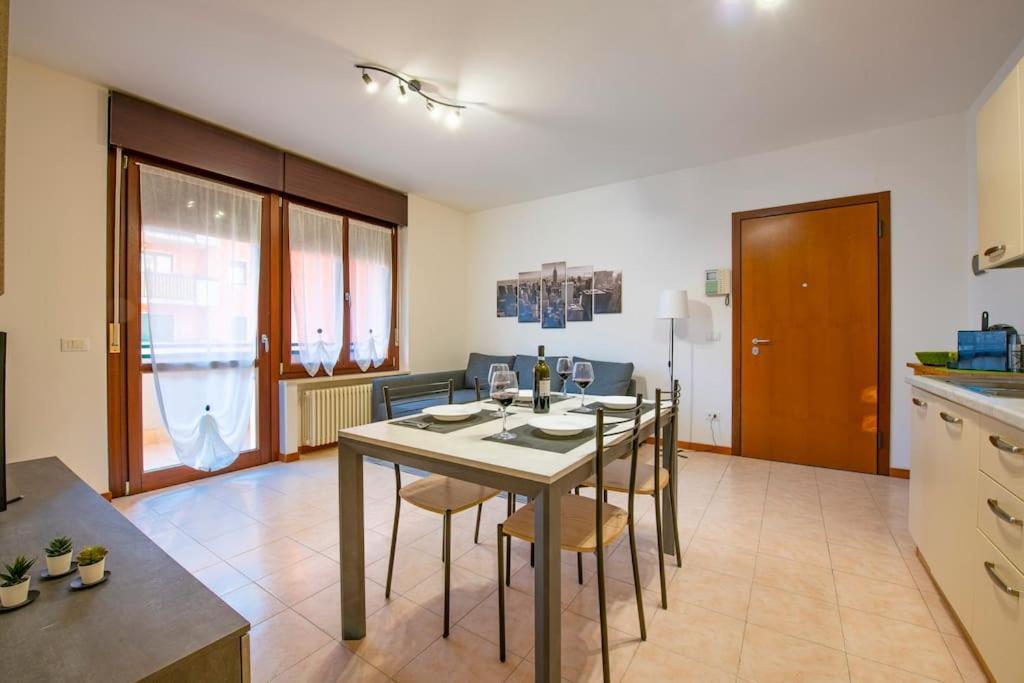 Verona - Fierhaus - Garage & Wifi ภายนอก รูปภาพ
