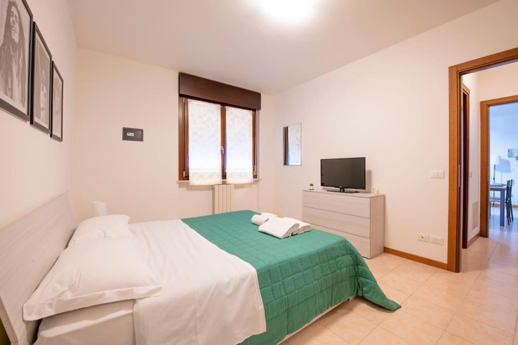 Verona - Fierhaus - Garage & Wifi ภายนอก รูปภาพ